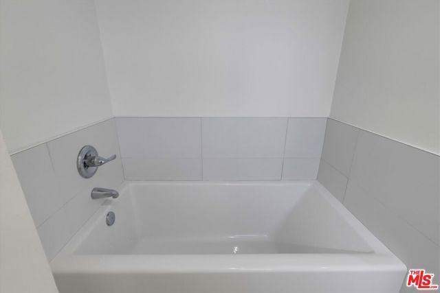 435 N Oakhurst Drive 1002, Beverly Hills, CA 90210