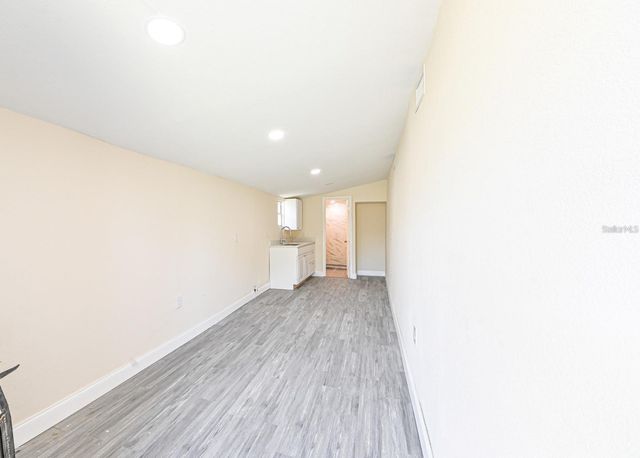 5620 1ST STREET, Zephyrhills, FL 33542