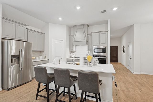 4106 Ellinger Drive, Forney, TX 75126