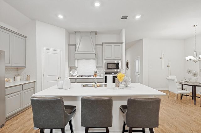 4106 Ellinger Drive, Forney, TX 75126