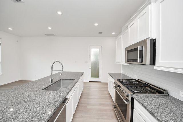 22658 Sutherland Bend Lane, Richmond, TX 77469