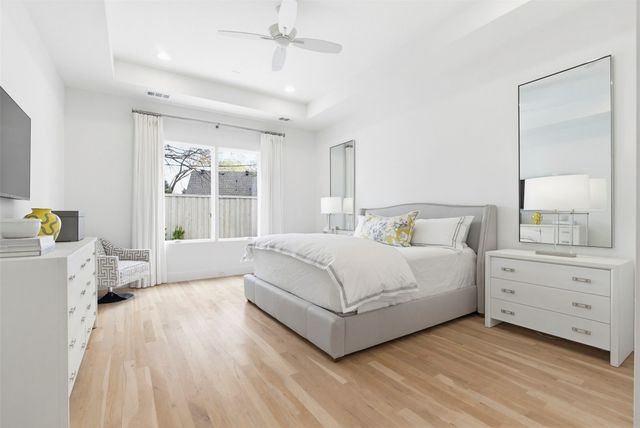 9562 Lakemont Drive, Dallas, TX 75220