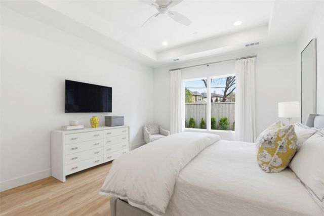 9562 Lakemont Drive, Dallas, TX 75220