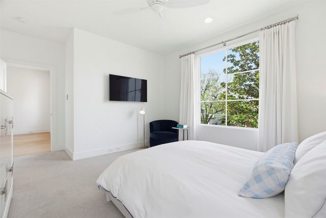 9562 Lakemont Drive, Dallas, TX 75220