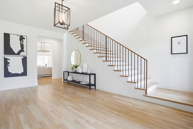 9562 Lakemont Drive, Dallas, TX 75220