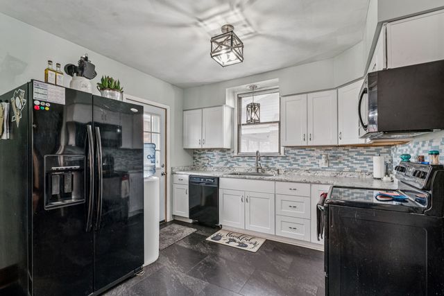 479 Dravo AVENUE, Beaver, PA 15009