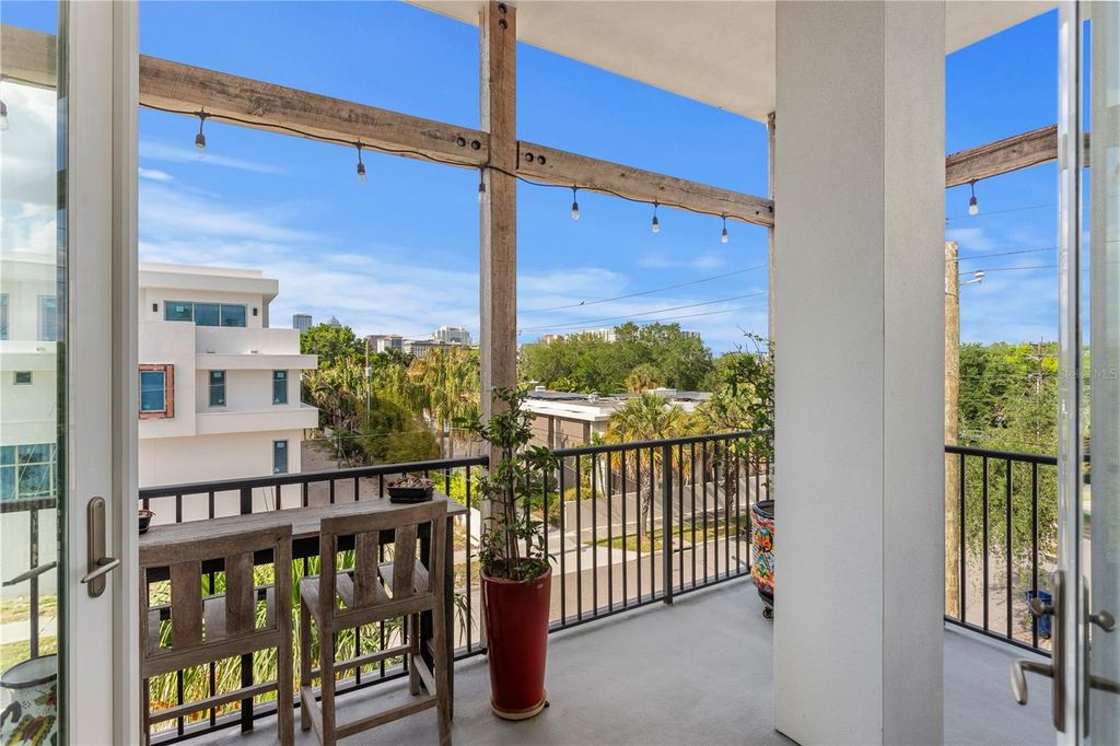Image 29 of property listing at 91 DAVIS BOULEVARD 303, Tampa, FL 33606