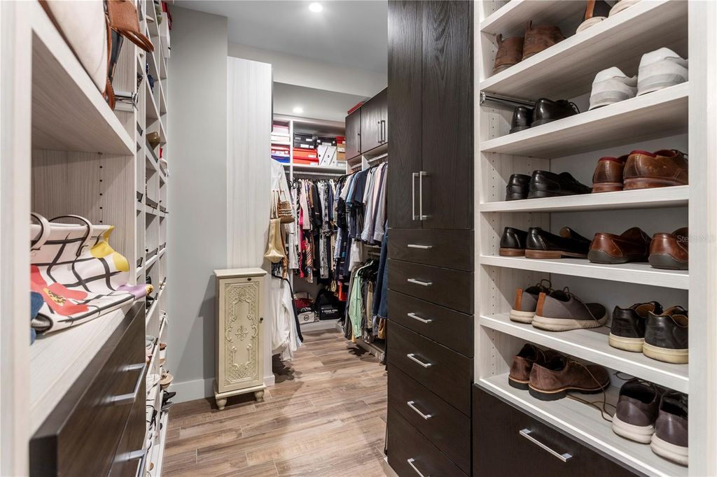 Image 48 of property listing at 91 DAVIS BOULEVARD 303, Tampa, FL 33606