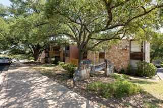 6903 Deatonhill DR 42, Austin, TX 78745