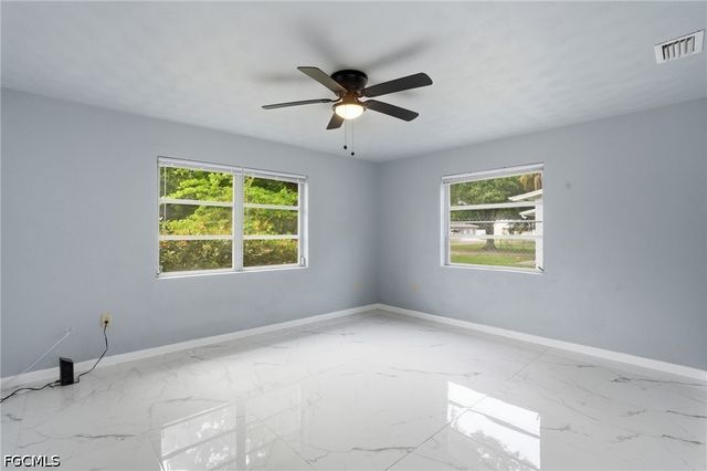 372 Altamont AVE, Fort Myers, FL 33905