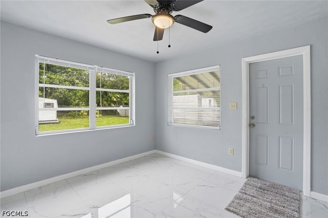 372 Altamont AVE, Fort Myers, FL 33905