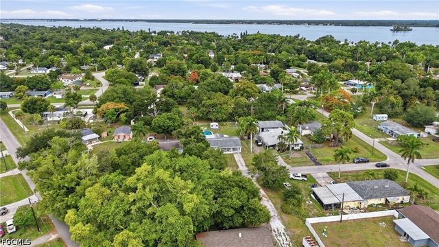 372 Altamont AVE, Fort Myers, FL 33905