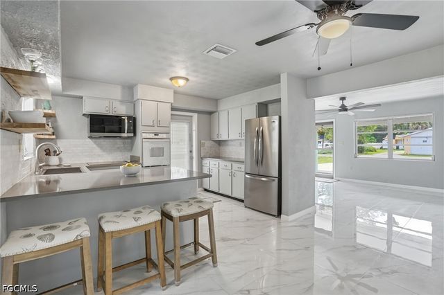 372 Altamont AVE, Fort Myers, FL 33905