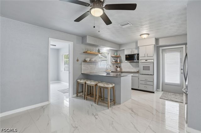 372 Altamont AVE, Fort Myers, FL 33905