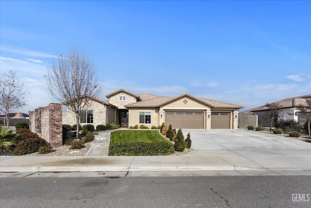 8818 Kenwick Street, Bakersfield, CA 93314