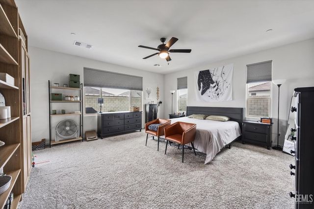 8818 Kenwick Street, Bakersfield, CA 93314