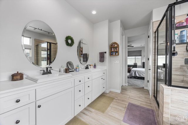 8818 Kenwick Street, Bakersfield, CA 93314