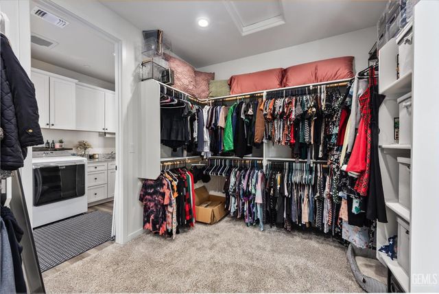 8818 Kenwick Street, Bakersfield, CA 93314