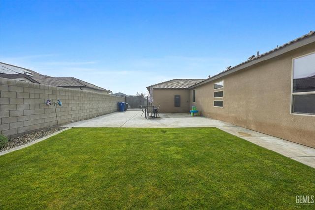 8818 Kenwick Street, Bakersfield, CA 93314