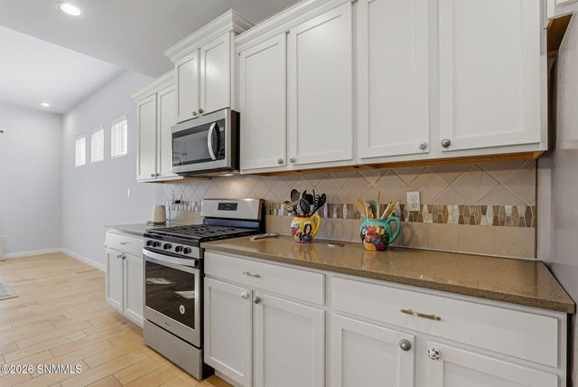 6114 Golden Echo Place, Las Cruces, NM 88012