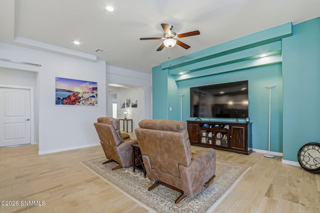 6114 Golden Echo Place, Las Cruces, NM 88012