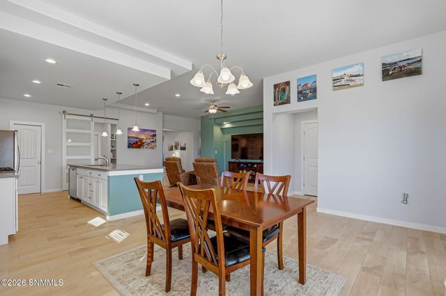 6114 Golden Echo Place, Las Cruces, NM 88012