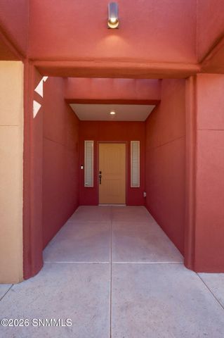 6114 Golden Echo Place, Las Cruces, NM 88012