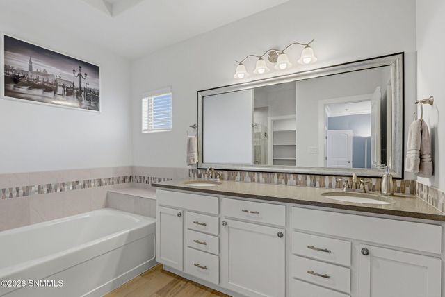 6114 Golden Echo Place, Las Cruces, NM 88012