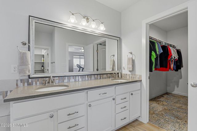 6114 Golden Echo Place, Las Cruces, NM 88012