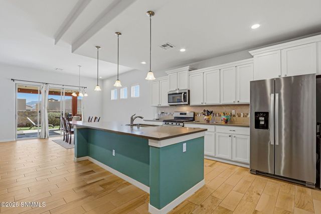 6114 Golden Echo Place, Las Cruces, NM 88012