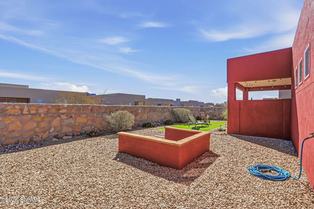 6114 Golden Echo Place, Las Cruces, NM 88012