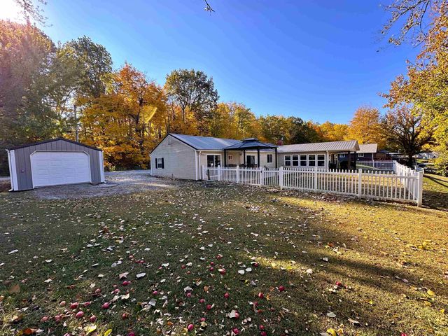 11044 N Landings Road, Monticello, IN 47960