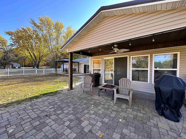 11044 N Landings Road, Monticello, IN 47960