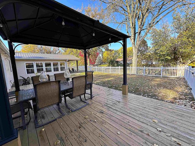 11044 N Landings Road, Monticello, IN 47960