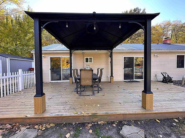 11044 N Landings Road, Monticello, IN 47960