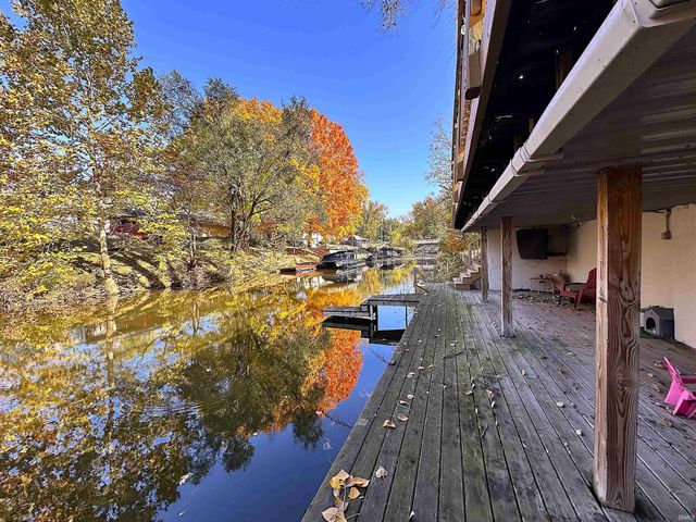 11044 N Landings Road, Monticello, IN 47960