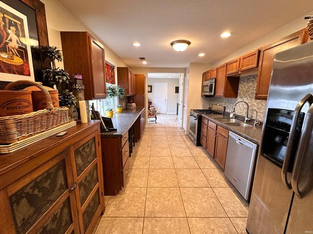 11044 N Landings Road, Monticello, IN 47960