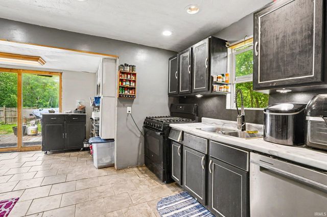 409 S Elder Street, Mishawaka, IN 46544