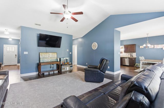 815 Tuscarora Trail, Jacksonville, NC 28546