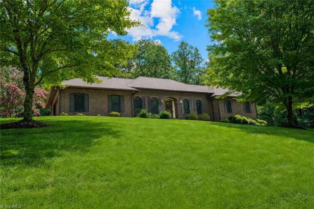913 Colonial Heights, North Wilkesboro, NC 28659