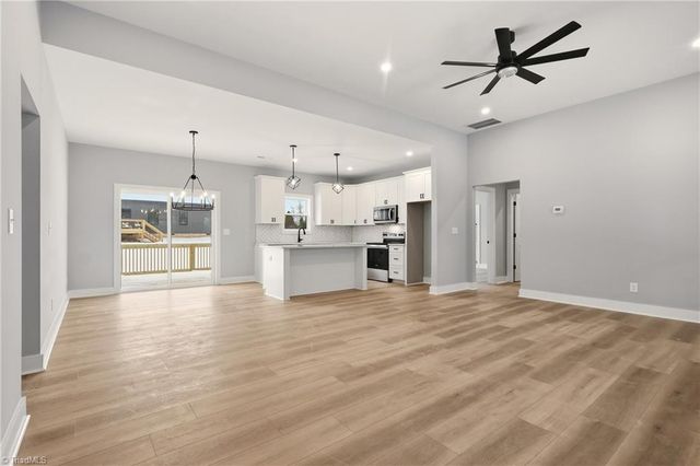 4381 Continental Drive, Pfafftown, NC 27040