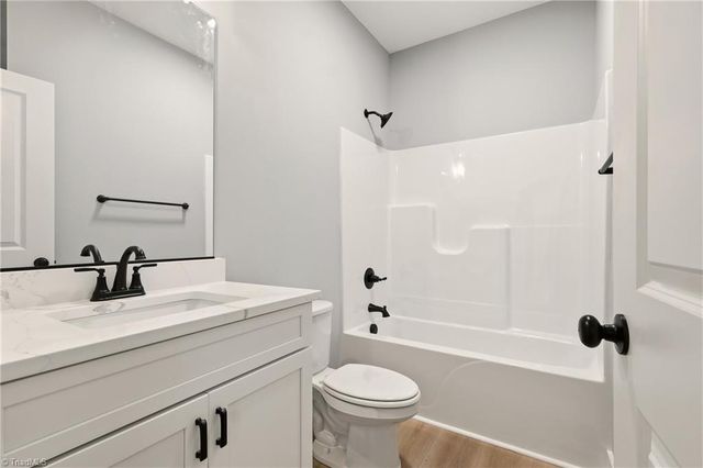 4381 Continental Drive, Pfafftown, NC 27040