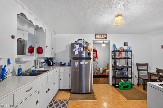 1208 Brooklyn Avenue, Canton, OH 44710