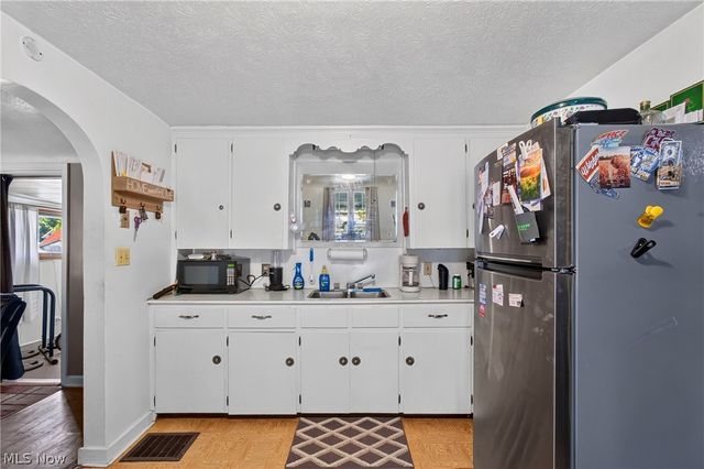 1208 Brooklyn Avenue, Canton, OH 44710