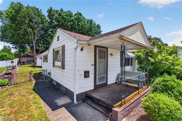 1208 Brooklyn Avenue, Canton, OH 44710