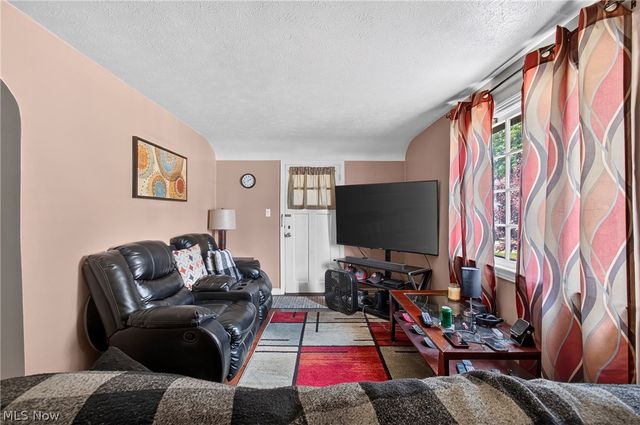 1208 Brooklyn Avenue, Canton, OH 44710