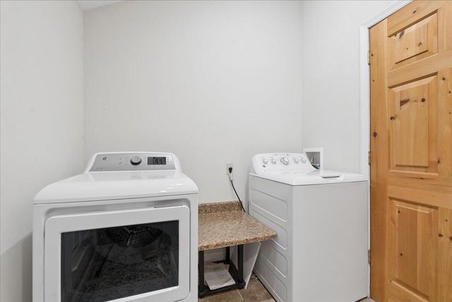 1429 Longview Estates DR, Goodview, VA 24095