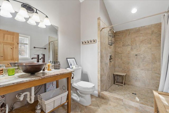 1429 Longview Estates DR, Goodview, VA 24095