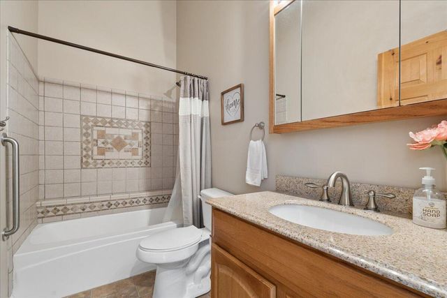 1429 Longview Estates DR, Goodview, VA 24095