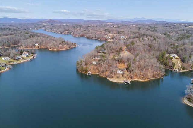 1429 Longview Estates DR, Goodview, VA 24095